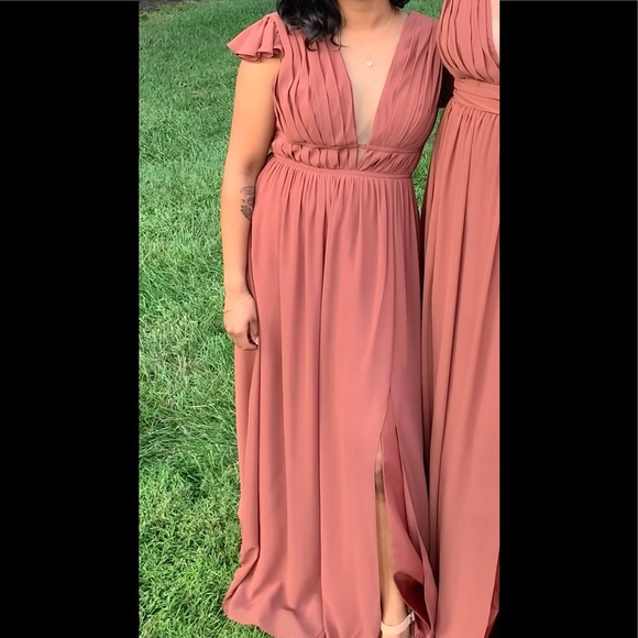 Cora chiffon dress size 6 runs small - Picture 5 of 6